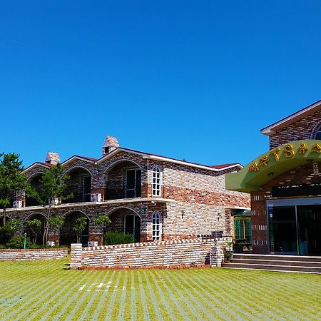 Jeju Ts Youth Hostel & Resort Сеогвипо Екстериор снимка