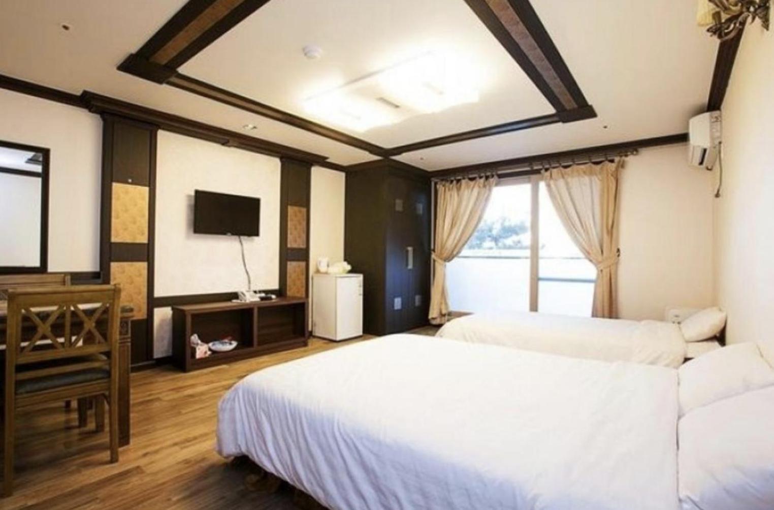 Jeju Ts Youth Hostel & Resort Сеогвипо Екстериор снимка