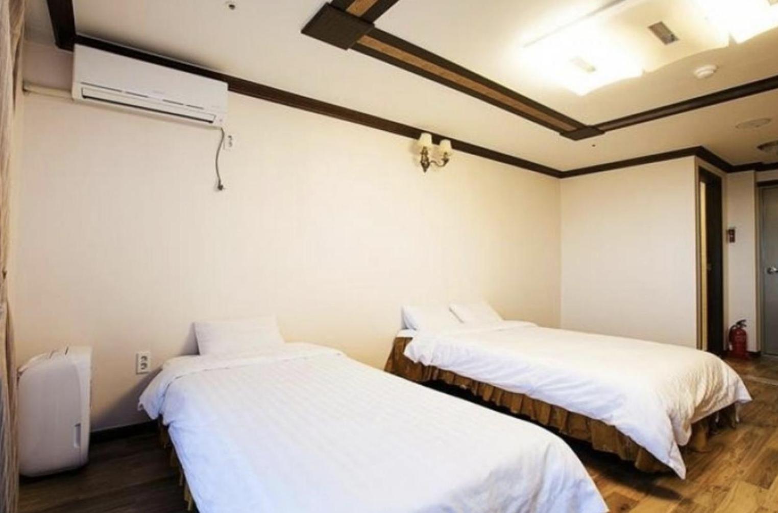 Jeju Ts Youth Hostel & Resort Сеогвипо Екстериор снимка