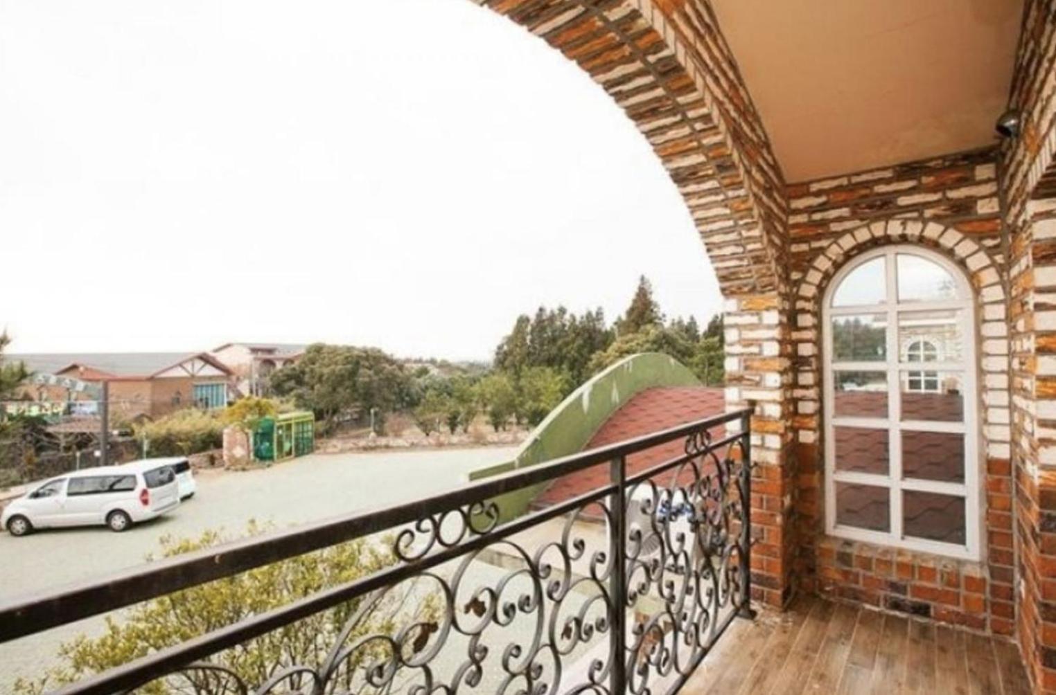 Jeju Ts Youth Hostel & Resort Сеогвипо Екстериор снимка