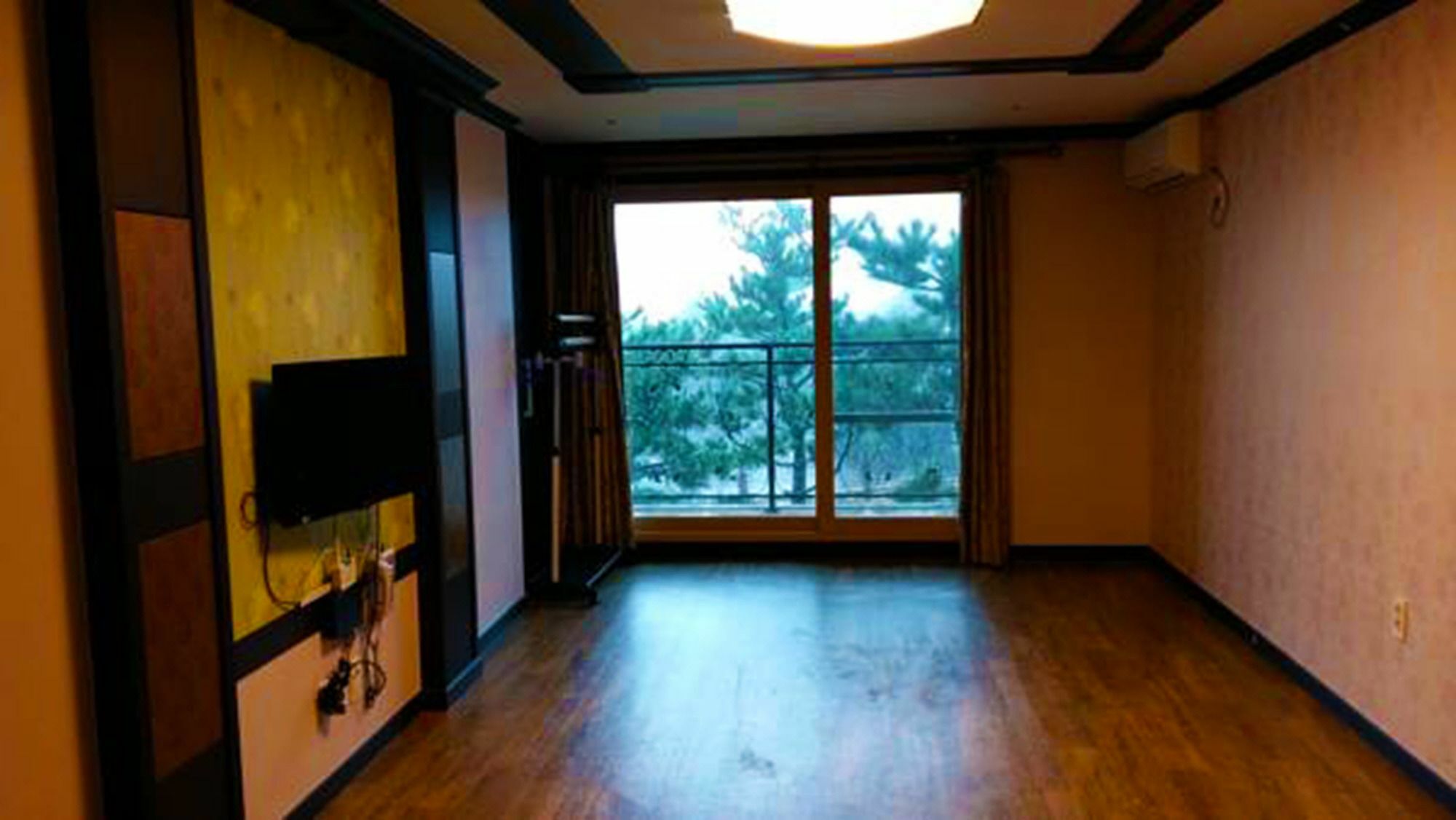 Jeju Ts Youth Hostel & Resort Сеогвипо Екстериор снимка